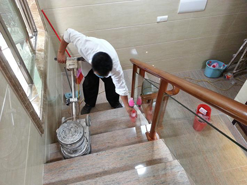 物业清洁公司教你解决毛巾变硬和异味问题！